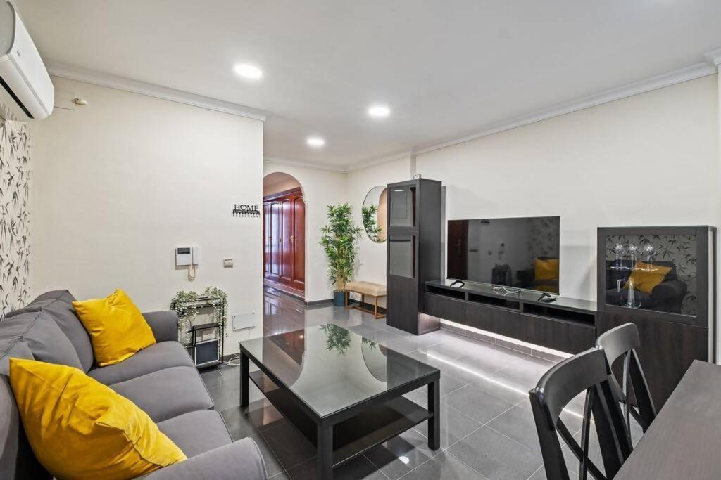 Piso En Atarazanas Apartman Málaga Kültér fotó